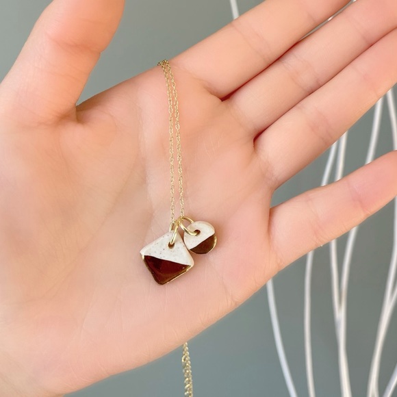 Handmade ceramic necklace - Picture 3 of 3